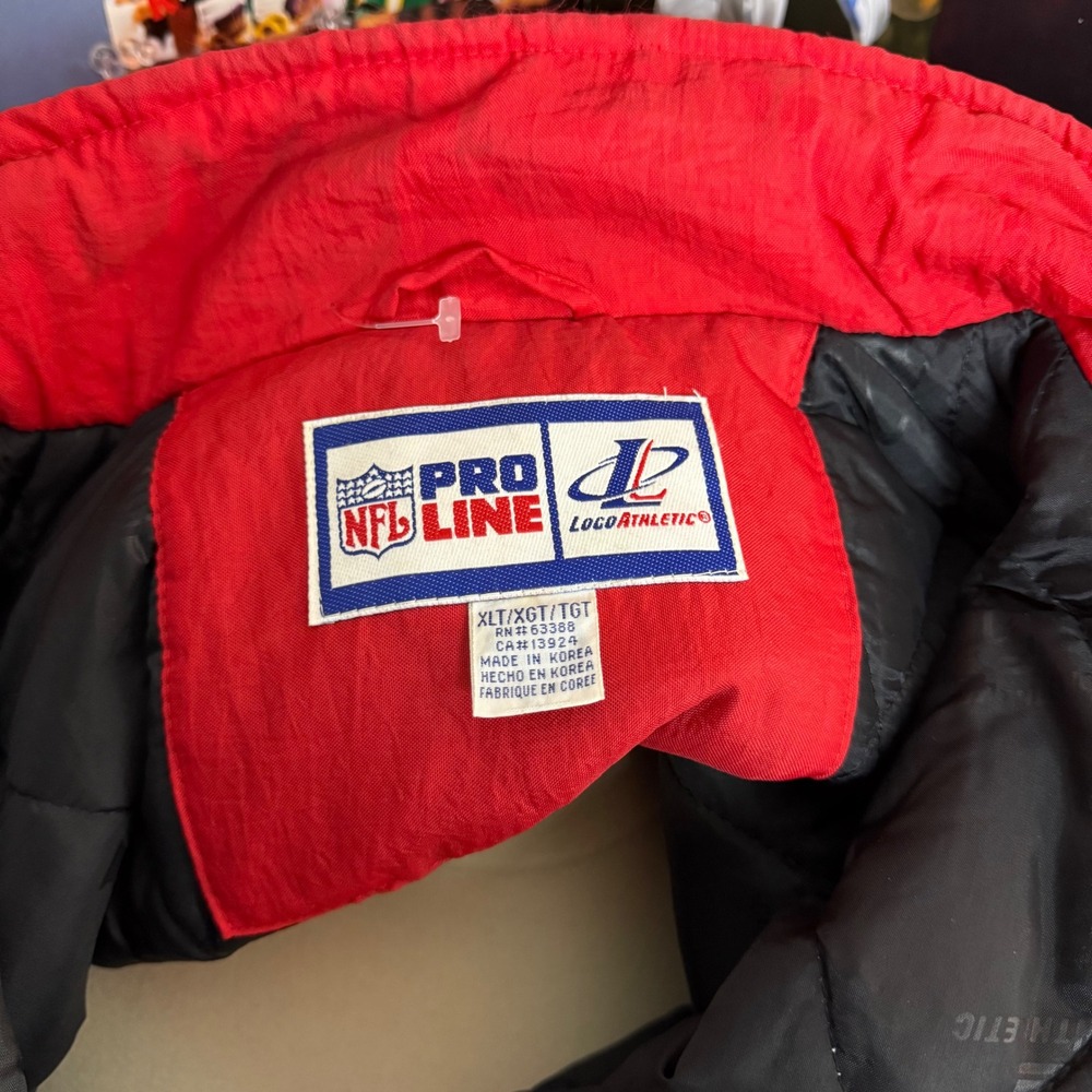 Vintage 90s Kansas City Chiefs Logo Athletic NFL Puffer Jacket Red Black Sz 2XL - Picture 12 of 13